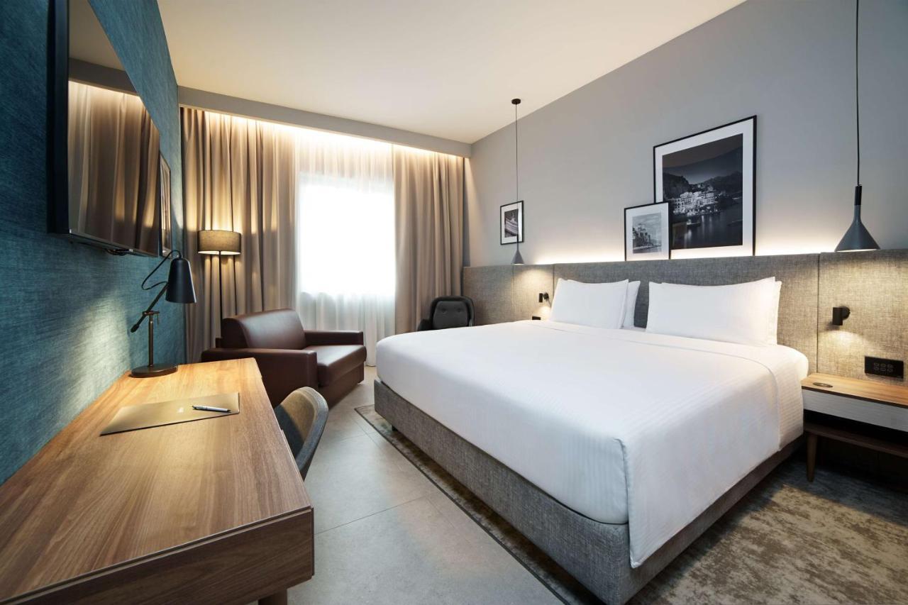Radisson Hotel Nola Naples מראה חיצוני תמונה